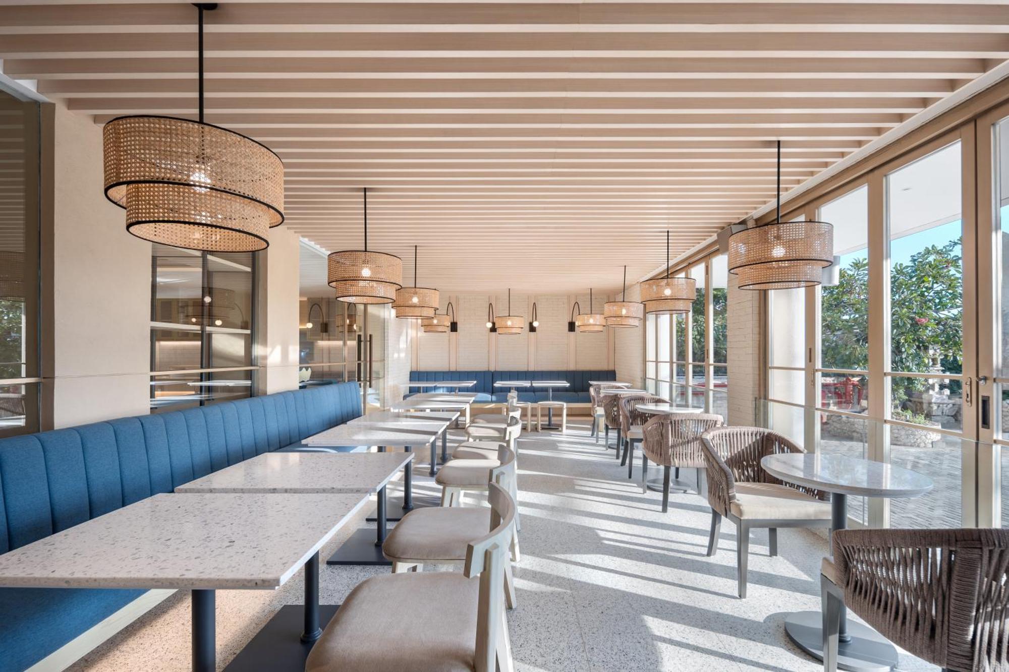 Holiday Inn Express Bali Sunset Road By Ihg Kuta  Exterior photo