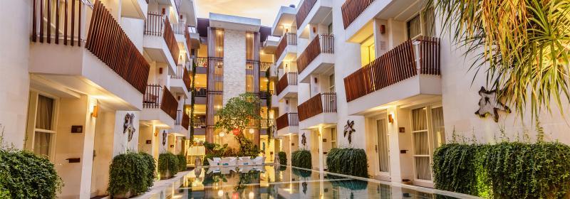 Holiday Inn Express Bali Sunset Road By Ihg Kuta  Exterior photo